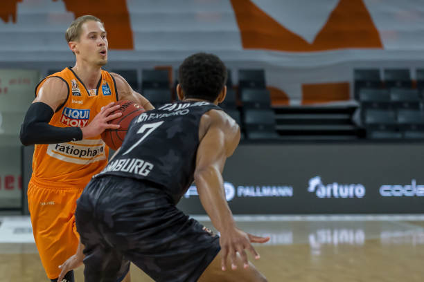 久违的全面 久违的全面