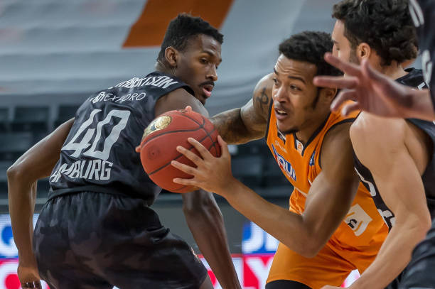 色的战术素 色的战术素